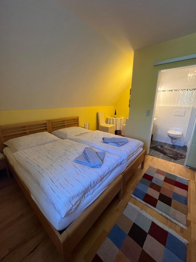 Privatzimmer Familie Pair/Schmoll Spital am Semmering Kamer foto